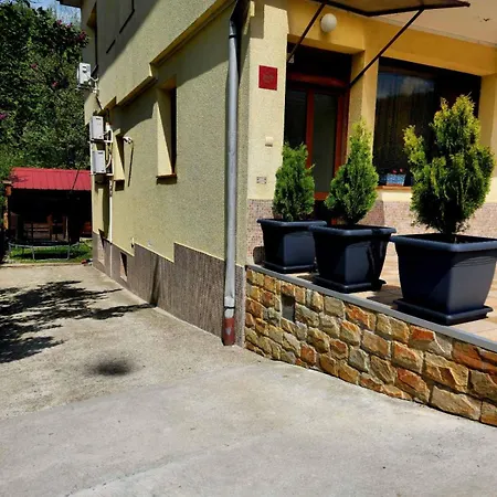 Rebeka * Tryavna