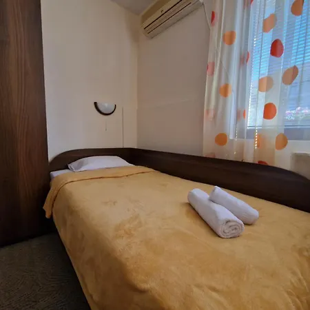 Rebeka * Τριάβνα