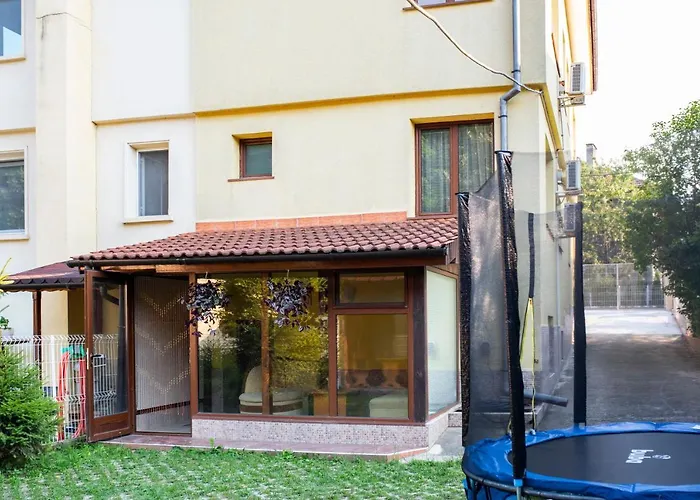 Rebeka אכסניה טריאבנה