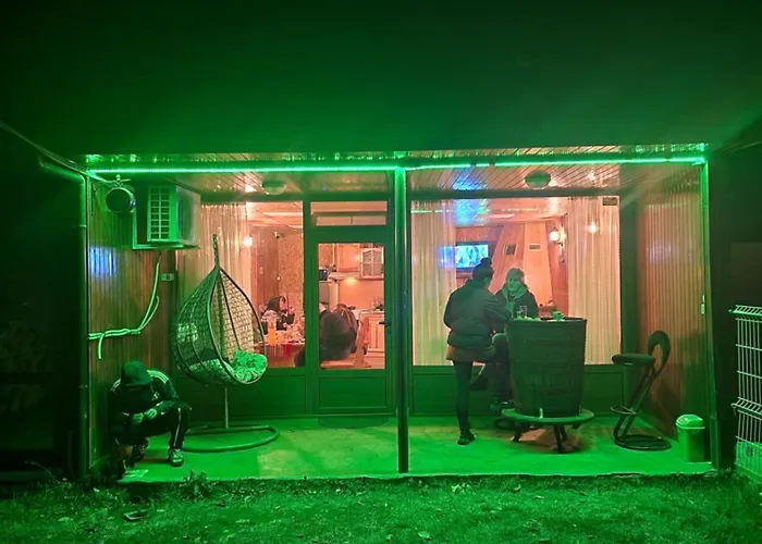 Rebeka אכסניה *