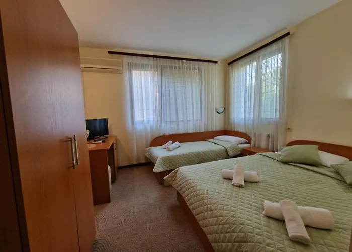 Rebeka Jaktstuga Trjavna